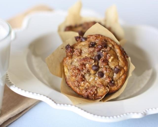 Banana Muffins with Chocolate Chip Streusel Topping