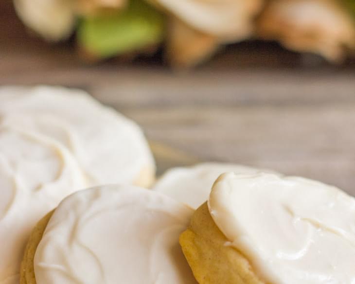 Soft Pumpkin Cookies With Maple Cream Cheese Frosting