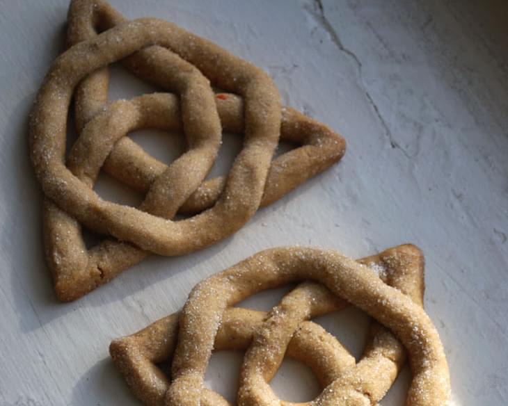 Celtic Knot Spice Cookies