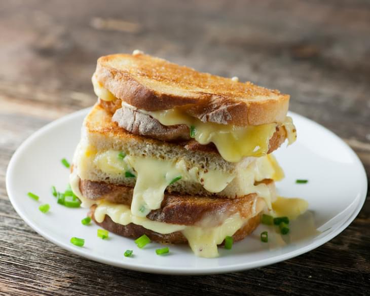 Grilled Brie Sandwiches with Mustard and Chives