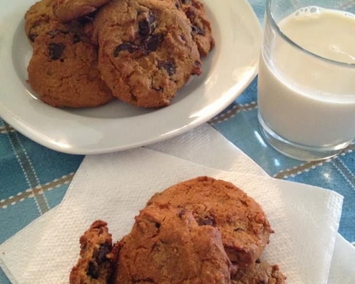 CHEWY CHOCOLATE CHIP COOKIES - PALEO