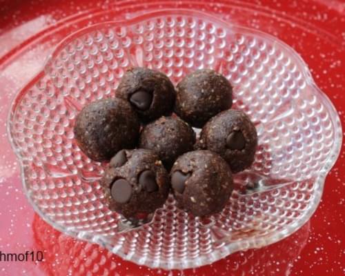 Gluten Free Chocolate Cookie Balls