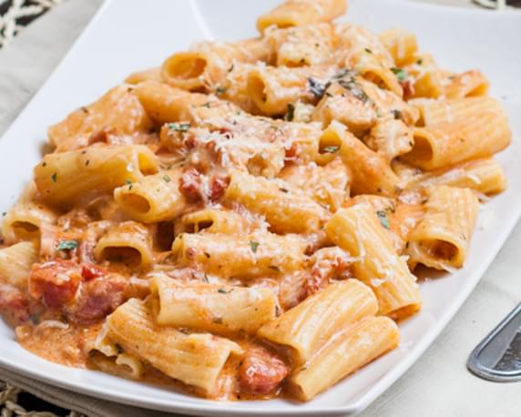 Rigatoni in Blush Sauce with Chicken and Bacon