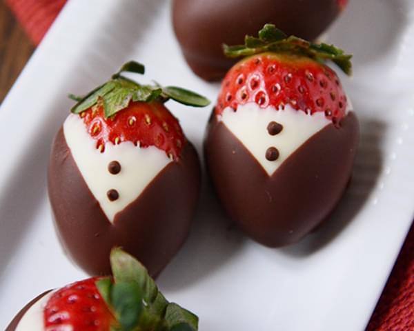Chocolate Covered Strawberries Tuxedo-Style