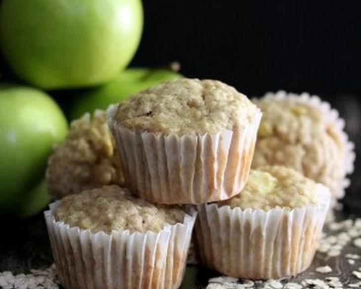 Cinnamon Apple Oatmeal Muffins