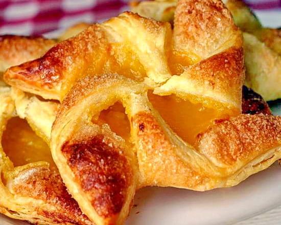 Easy Lemon Pinwheel Danish - using frozen puff pastry