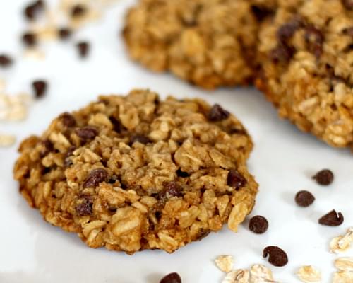 Flourless Cookies with Chocolate Chips and Oatmeal