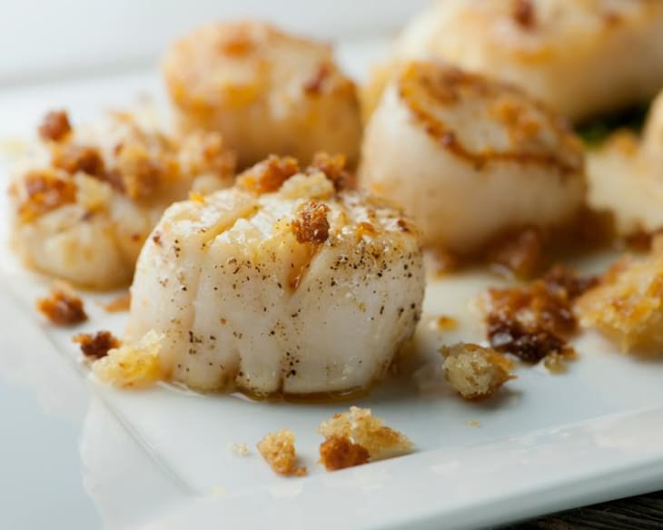 Brown Butter Scallops with Crispy Breadcrumbs