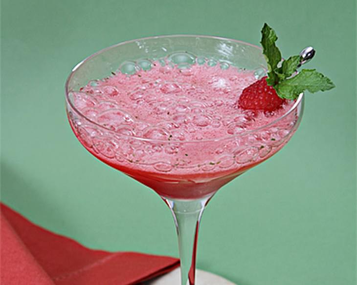 Raspberry-Champagne Mojito