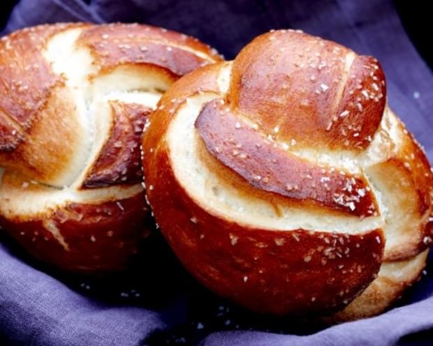 Pretzel Bread Rolls