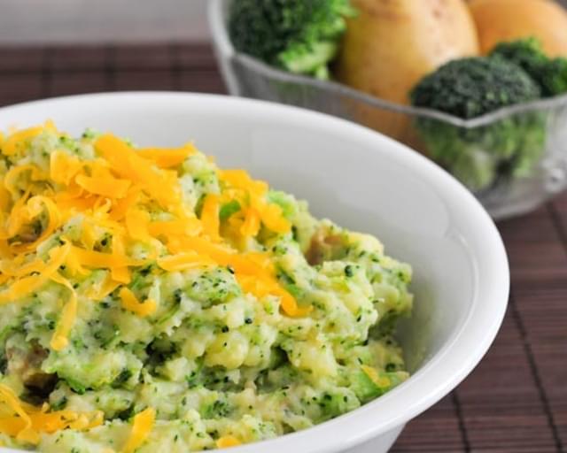 Cheesy Broccoli-Potato Mash