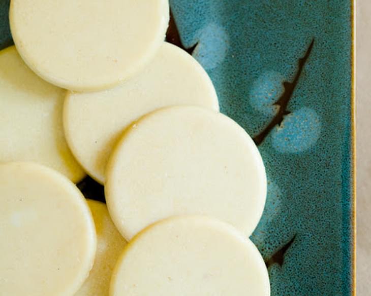 How to Make White Chocolate in Less Than 5 Minutes