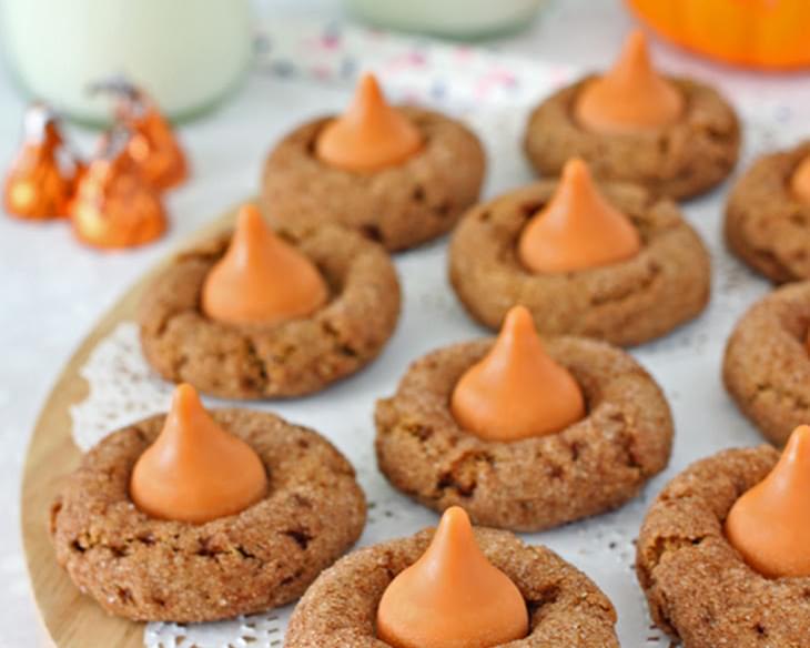 Pumpkin Spice Kiss Cookies
