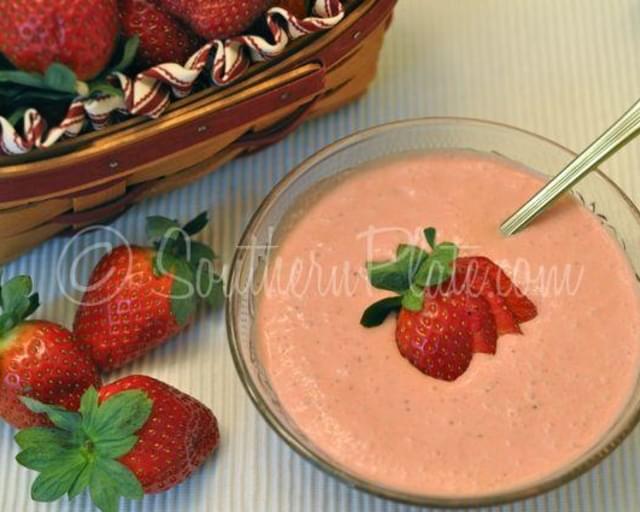 Simple Strawberry Soup (Cinderella's Favorite!)