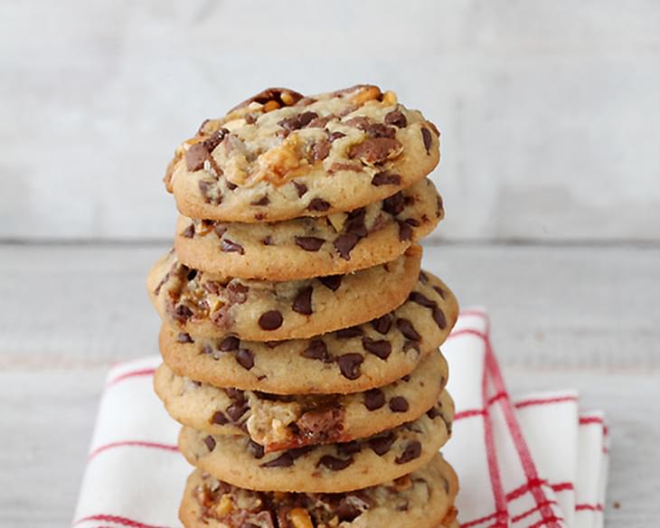 Chewy Chocolate Chip Snickers Cookies