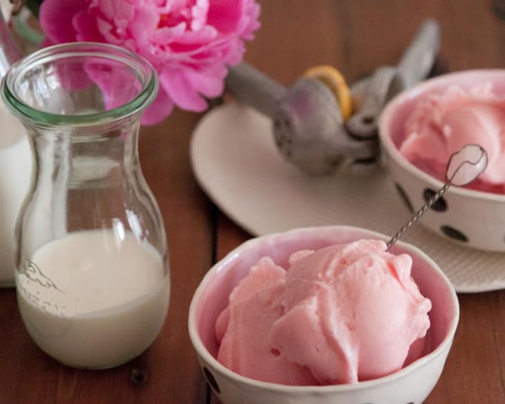 White Nectarine Ice Cream