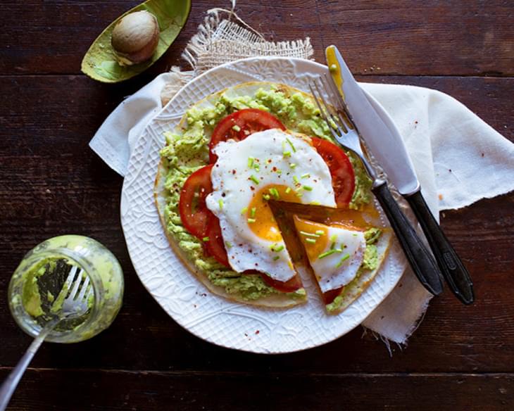 Pita With Avocado And Fried Egg A'la Fast Breakfast Pizza