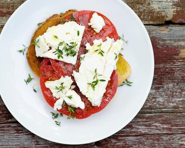 Open-Faced Tomato Feta Sandwiches