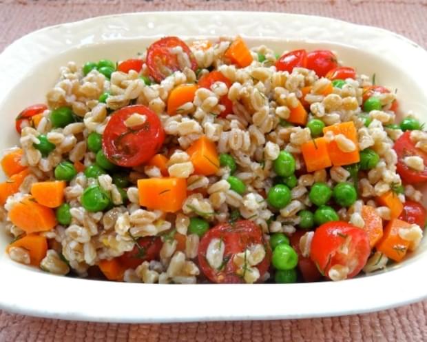 Farro Salad with Carrots, Peas, Tomatoes and Dill