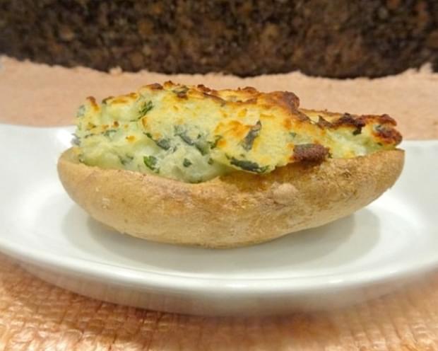 Baked Stuffed Potato with Whipped Cream Cheese and Spinach