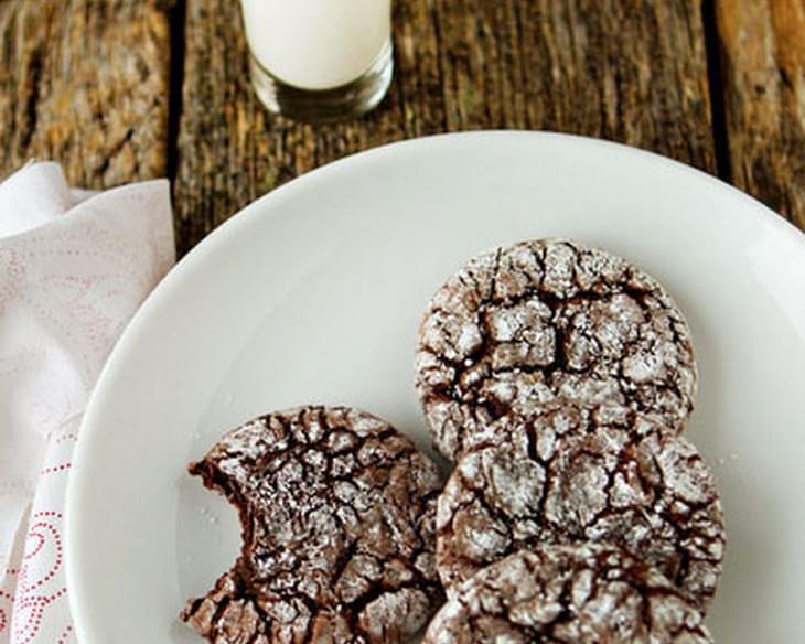 Simple Chocolate Crinkle Cookies