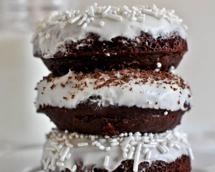 Baked Red Velvet Cake Doughnuts