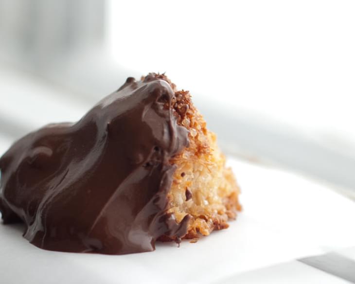 Dark Chocolate-Dipped Maple Macaroons
