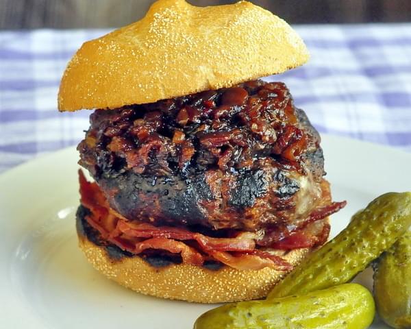 Roasted Garlic and White Cheddar Burgers with Beer and Bacon Jam