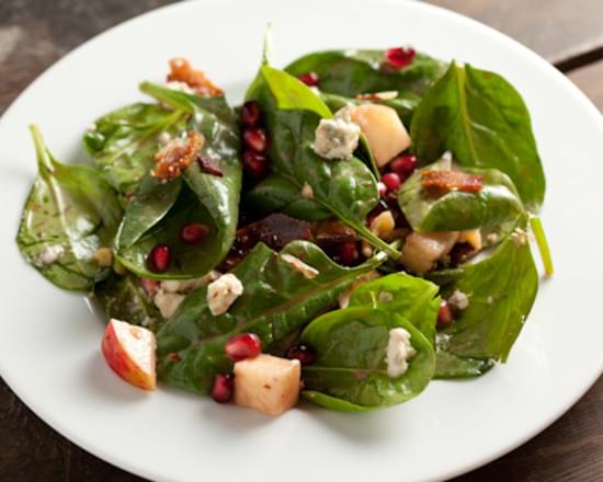 Spinach Pomegranate Salad with Apples and Walnuts