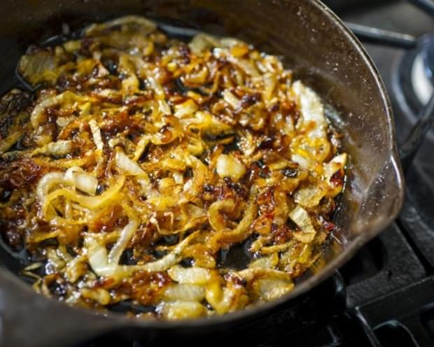 How To Caramelize Onions