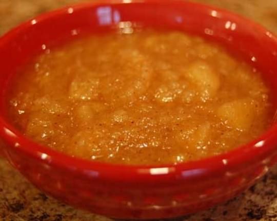 Homemade Apple Sauce in the Slow Cooker