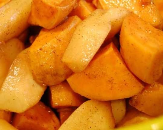 Sweet Potatoes and Apples in the Slow Cooker