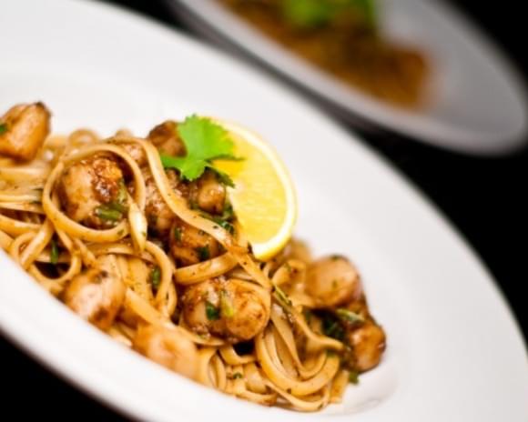 Firecracker Curried Scallops with Linguine