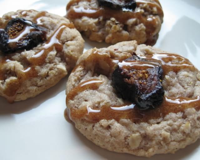 Maple Cinnamon Drizzled Oatmeal Fig Cookies