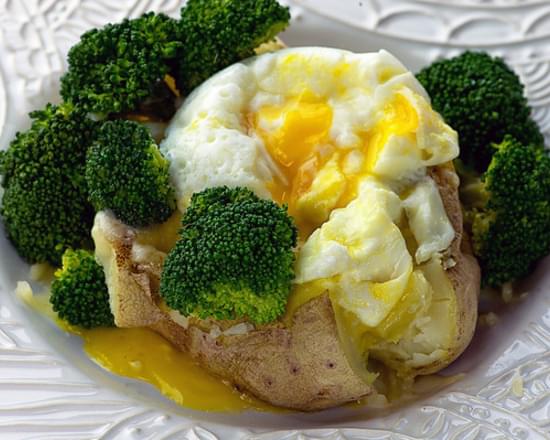 Baked Potato with Broccoli, Cheddar and Egg
