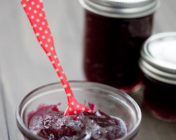 Jellied Cranberry Sauce with Grand Marnier