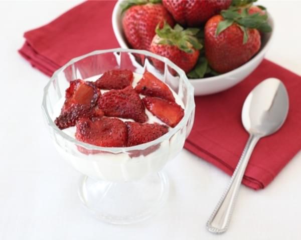 Roasted Strawberries with Greek Yogurt
