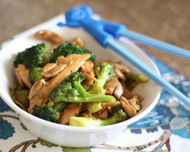 Ginger Chicken and Broccoli Stir Fry with Oyster Sauce