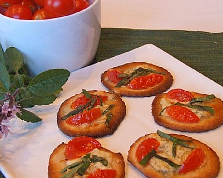 Pizzette with Gorgonzola, Tomato & Basil