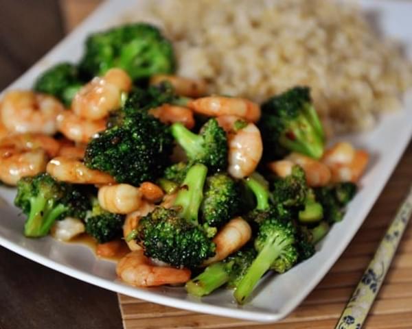 Stir-Fried Broccoli with Brown Rice {Meat Optional}