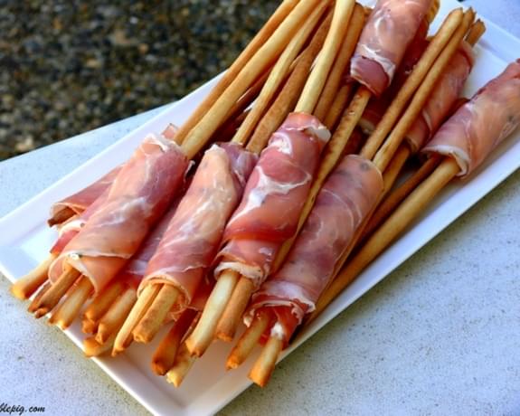 Prosciutto-Wrapped Breadsticks