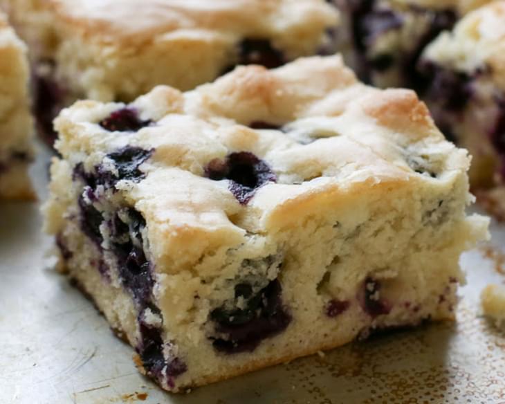 {Six Ingredient} Blueberry Snack Cake - traditional and gluten free recipes