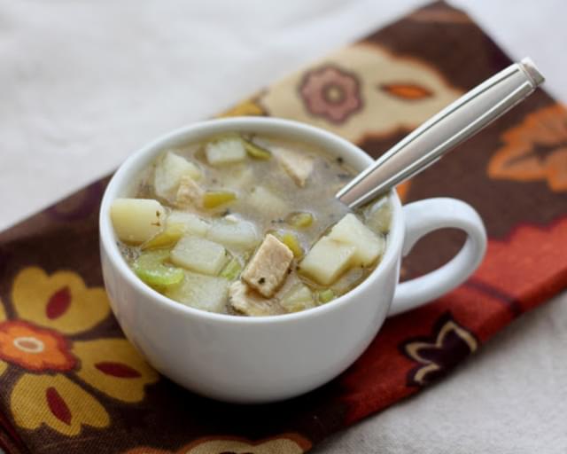 Green Chile Chicken and Potato Soup