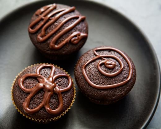Super Easy, Super Moist Chocolate Cupcakes