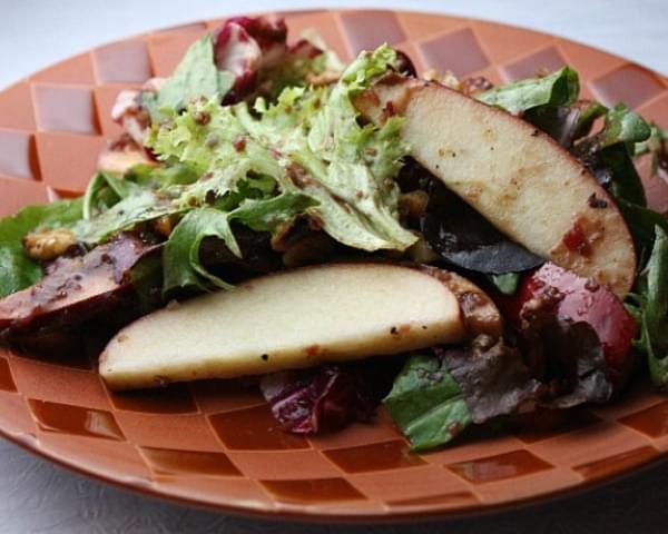 Apple- Walnut Salad w/ Cranberry Vinaigrette