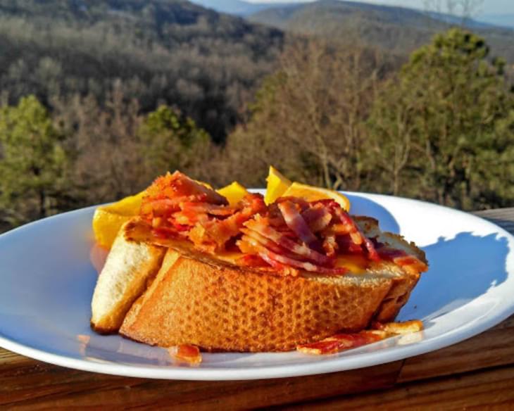 FRENCH BREAD EGG IN A BASKET