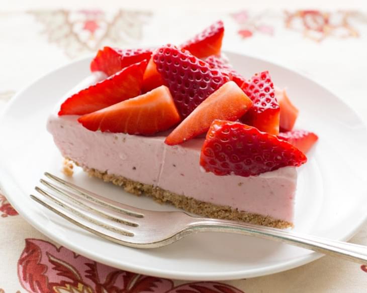 Strawberry Ice Cream Cone Pie
