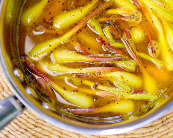 Curry Pickled Ramps