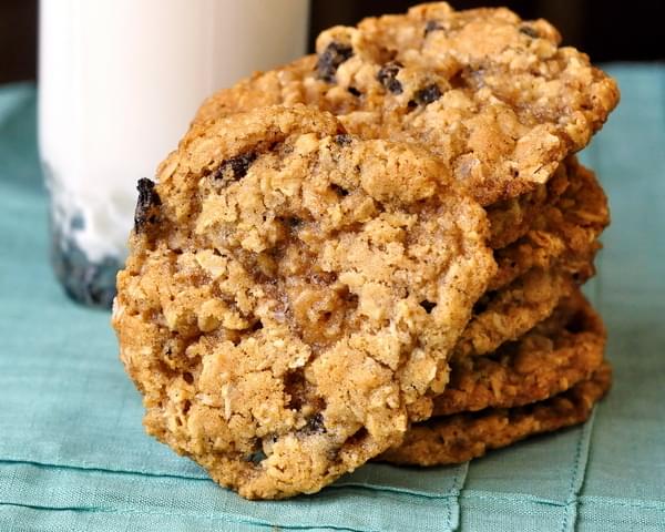 The Best Oatmeal Cookies