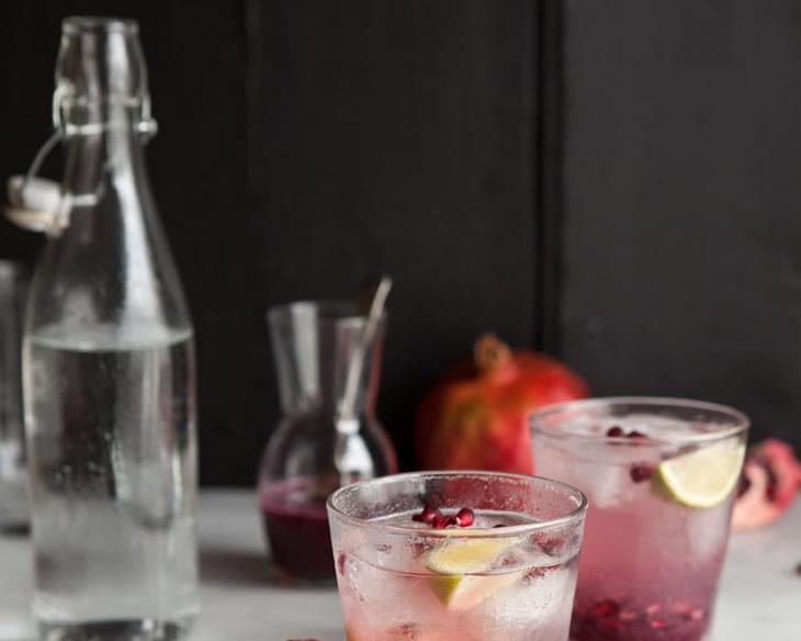 Pomegranate And Ginger Spritzer